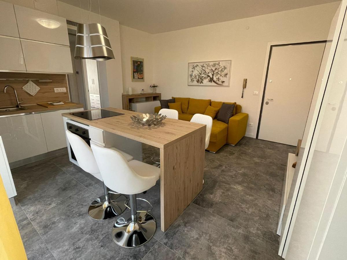 Magic Apartments Bardolino Esterno foto